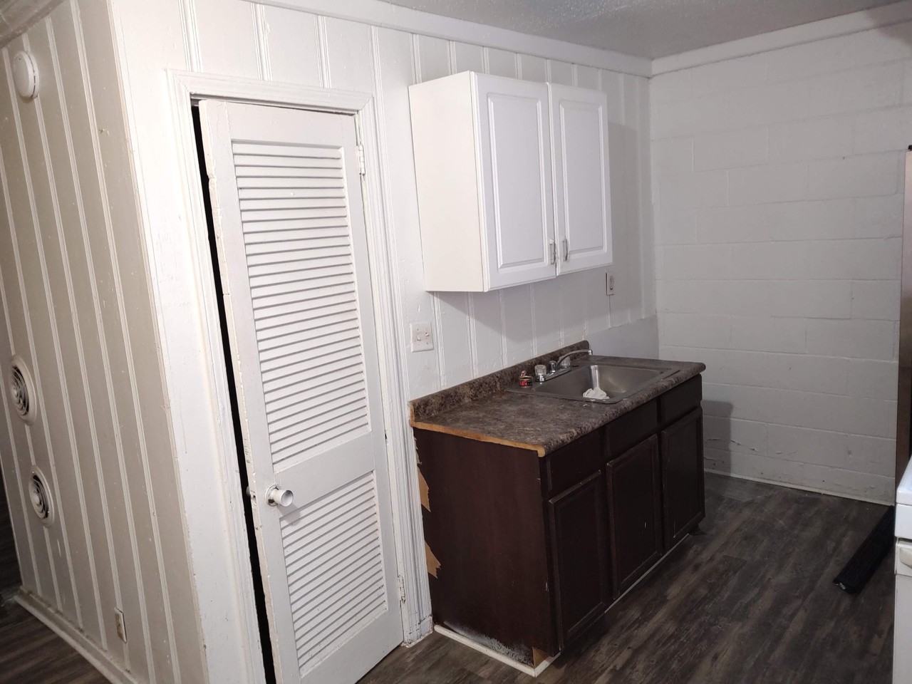510 6Th St - Photo 6 of 29