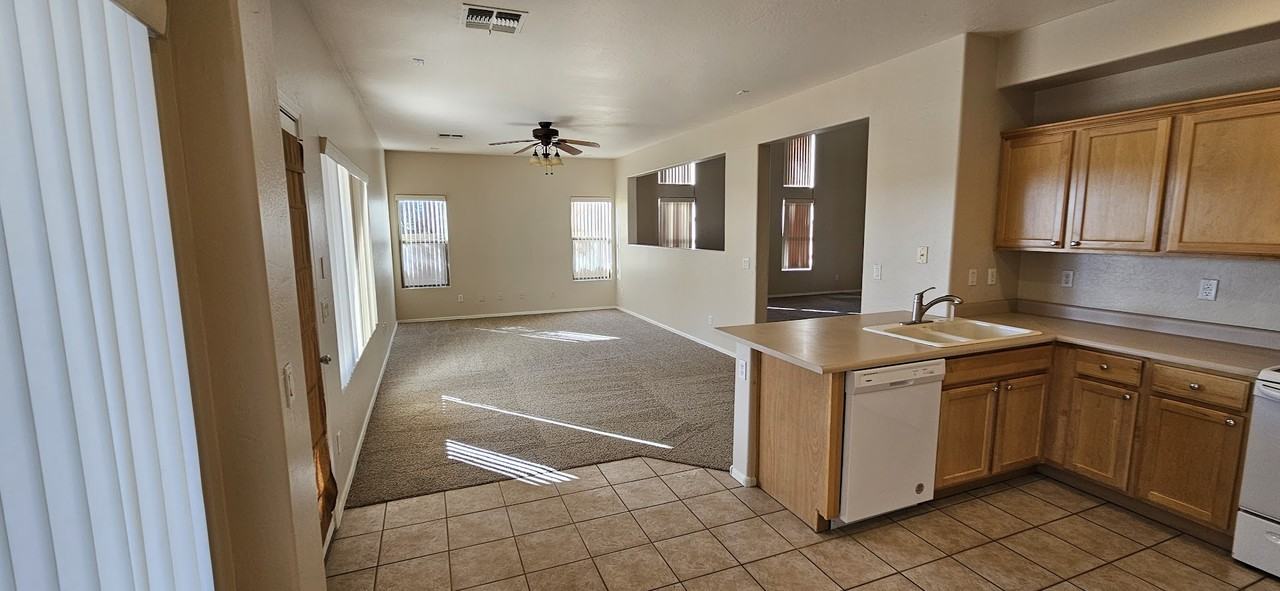 2250 S 88th Dr - Photo 4 of 24