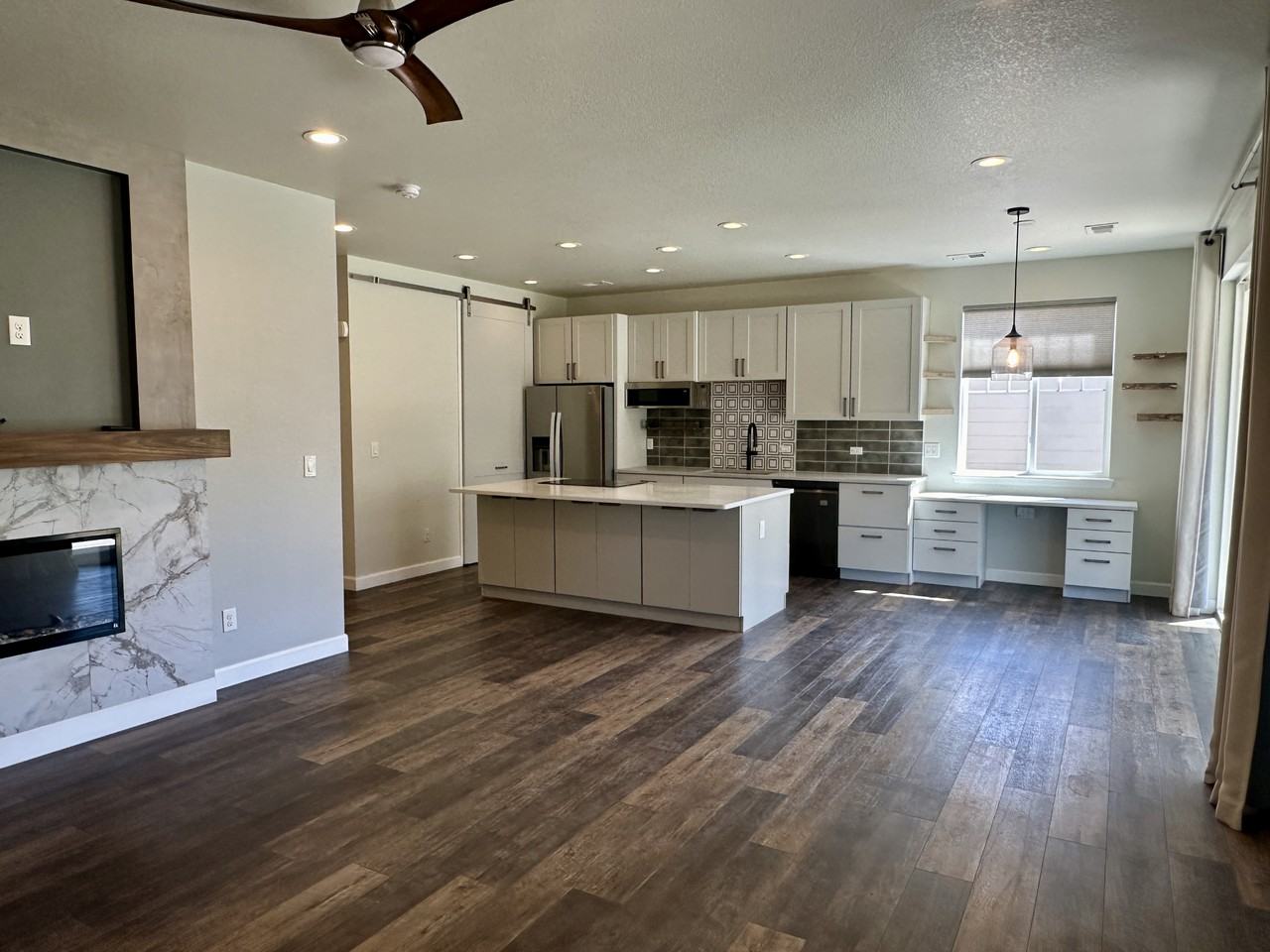 1944 Cade Ave - Photo 3 of 18
