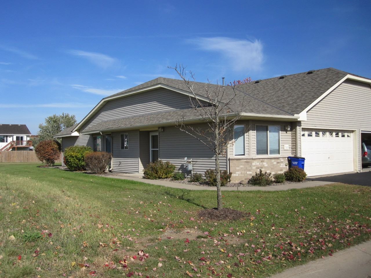 760 Plum Tree Ln - Photo 2 of 20