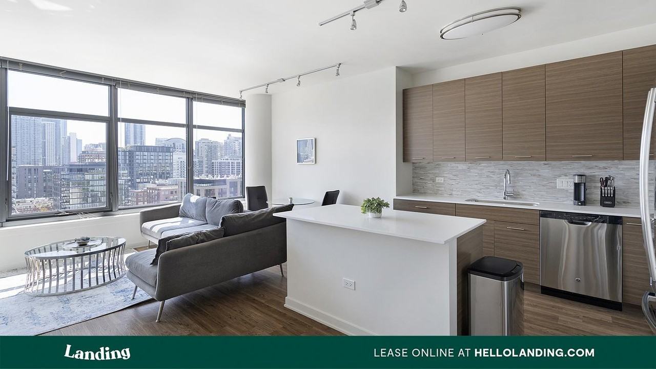 347 W Chestnut St - Photo 7 of 50