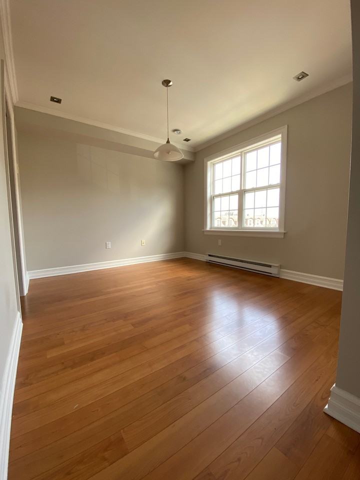 5413 Saunders Lane - Photo 4 of 21