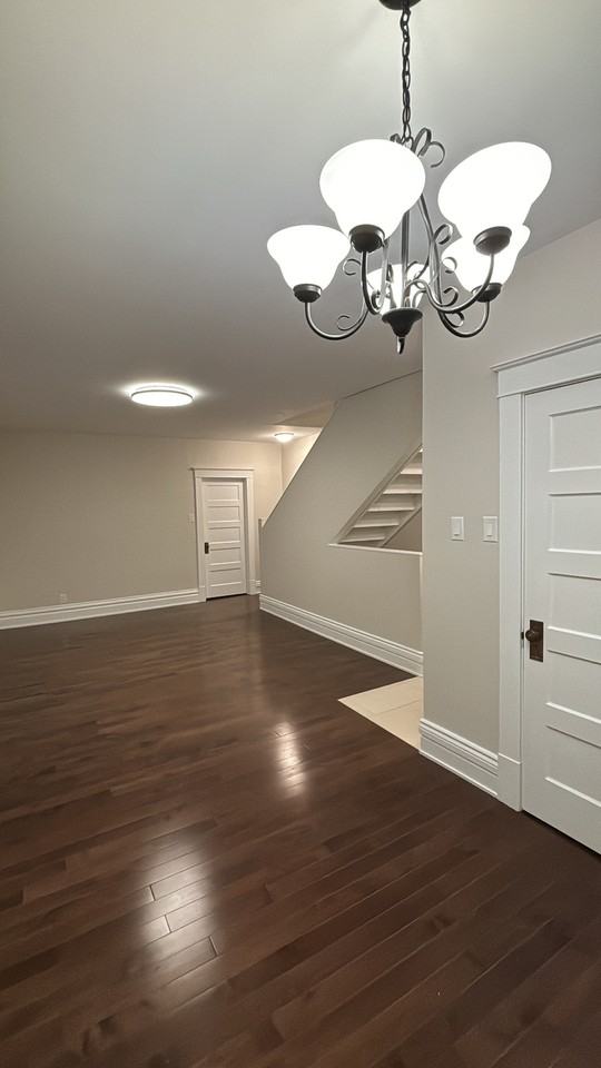 157 Laval Street - Photo 3 of 10