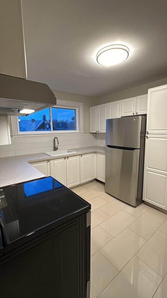 157 Laval Street - Photo 4 of 10