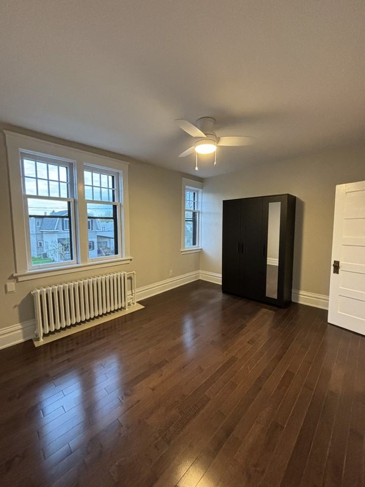 157 Laval Street - Photo 6 of 10
