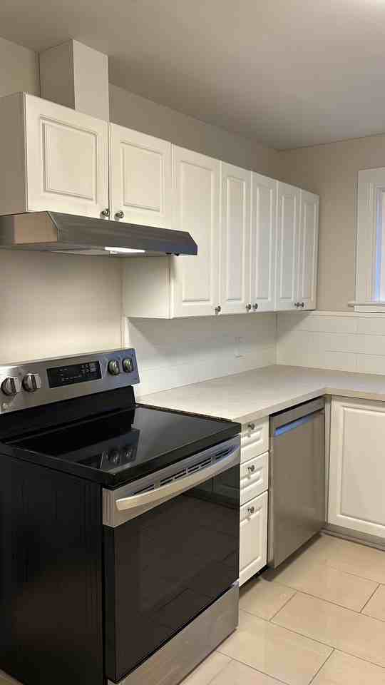 157 Laval Street - Photo 5 of 10