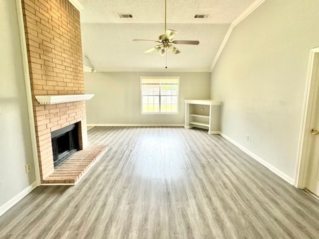 4742 Callaway Hills Dr - Photo 2 of 11