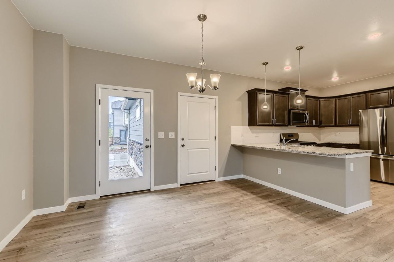 847 N Quatar St - Photo 2 of 14