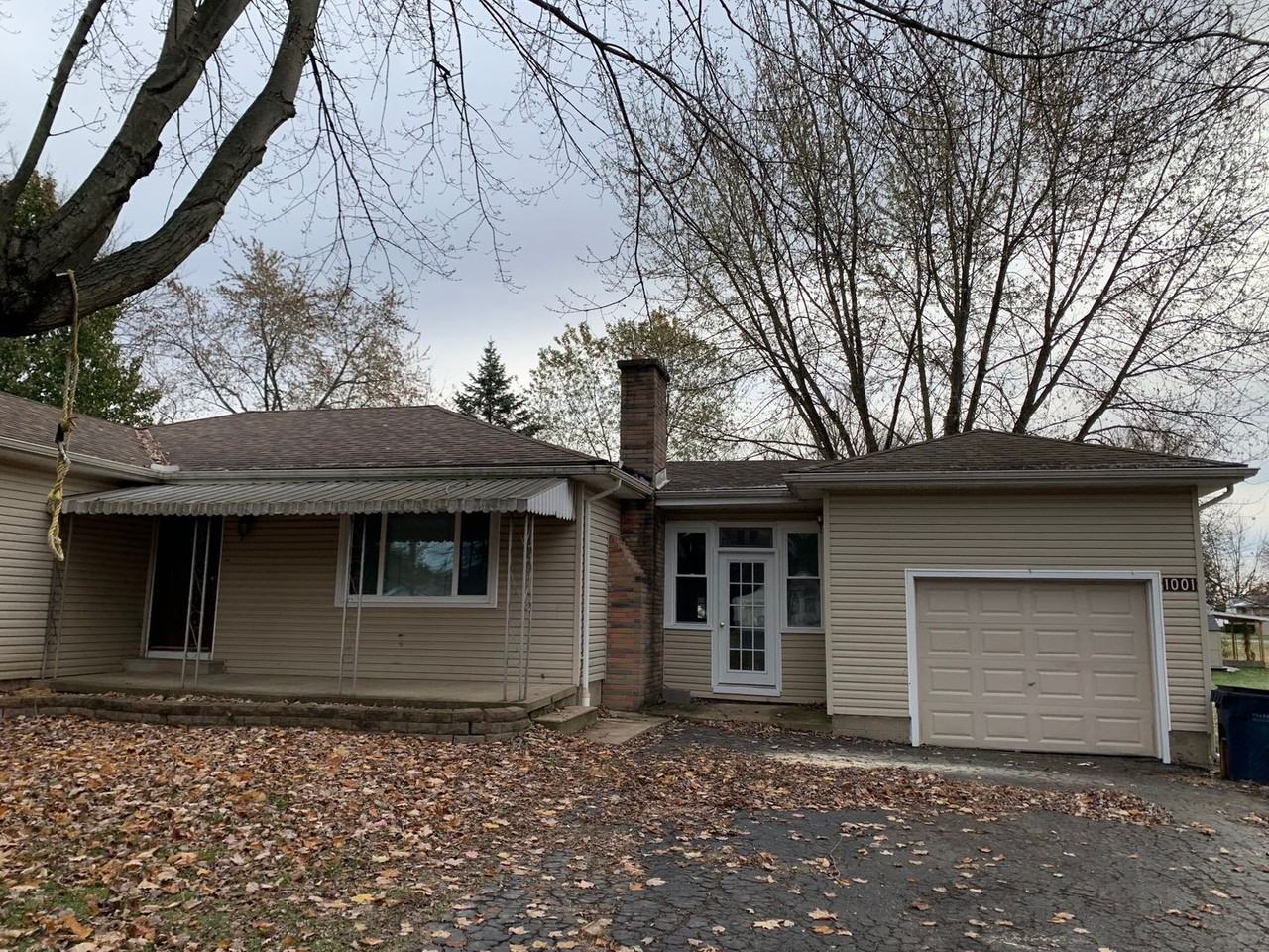 1001 Logan Ave - Photo 2 of 20