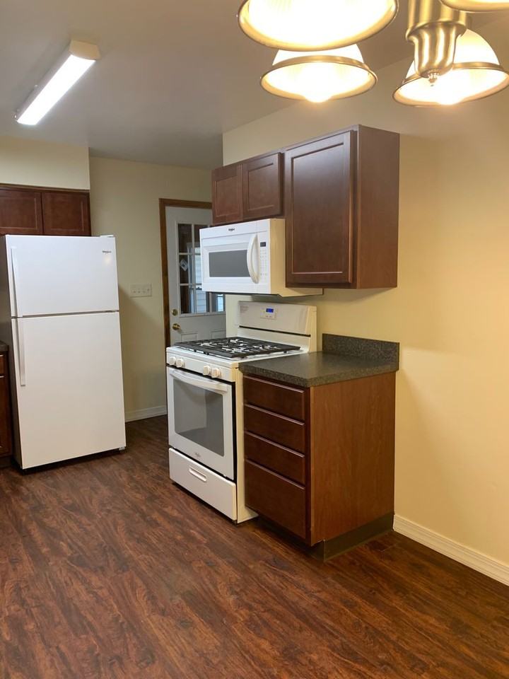 1001 Logan Ave - Photo 7 of 20