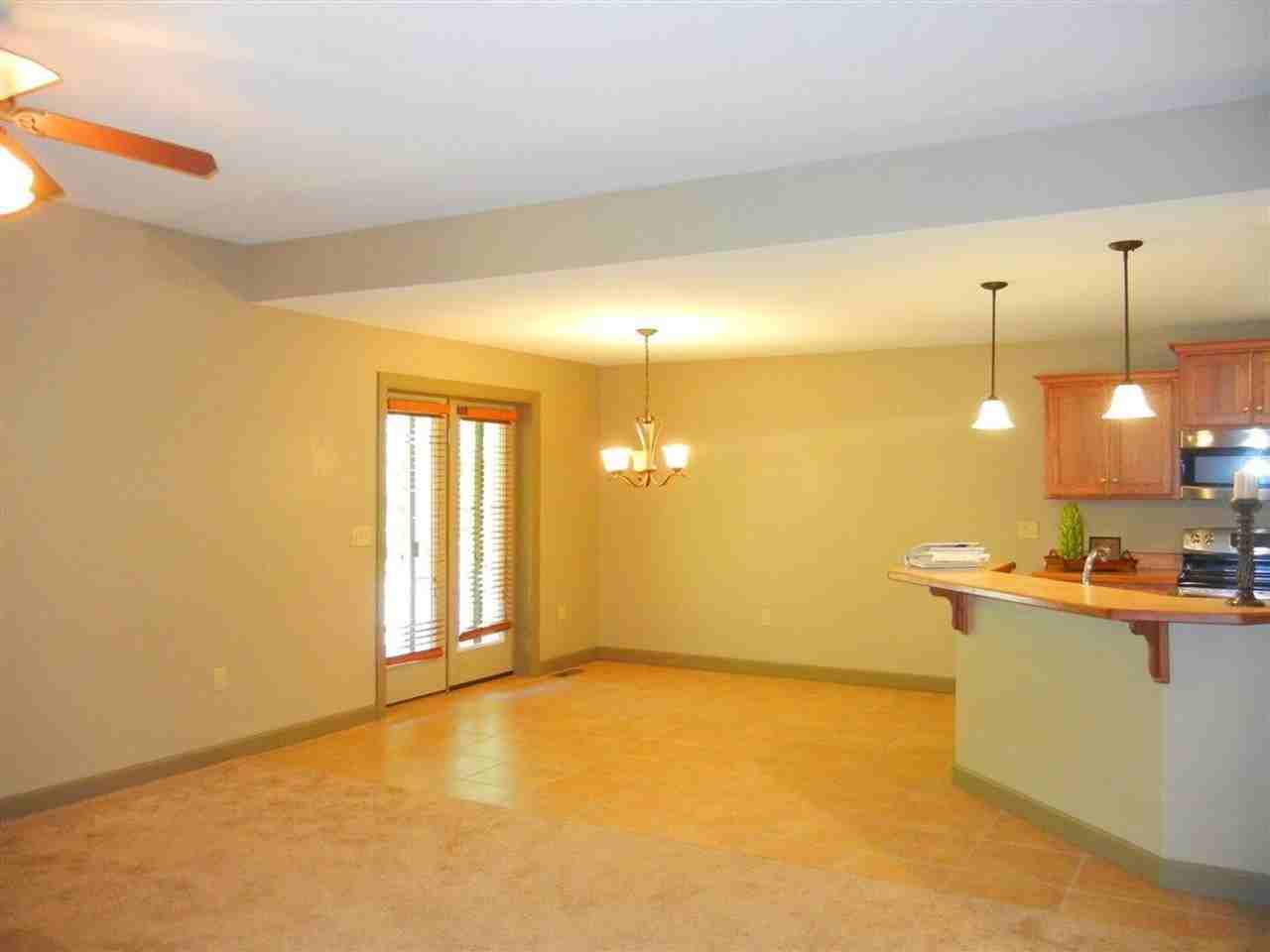 429 Stone Grove Dr - Photo 5 of 13