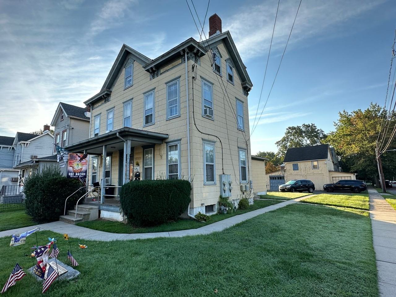 239 W Bridge St - Photo 2 of 17