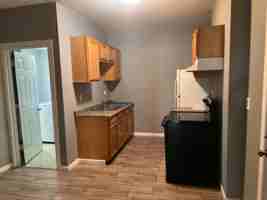 featured image of 307 W 3rd St #B