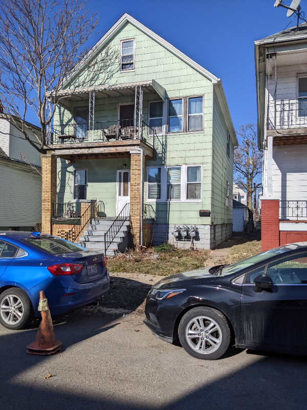 2673 Whalen St - Photo 3 of 4