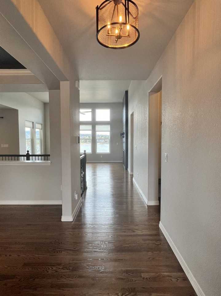 1514 Coronado Beach Dr - Photo 3 of 50