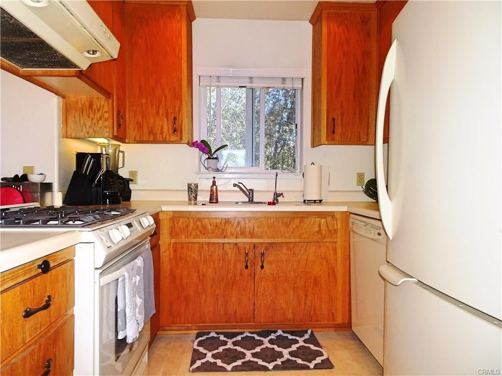 331 Pismo St #C - Photo 6 of 6