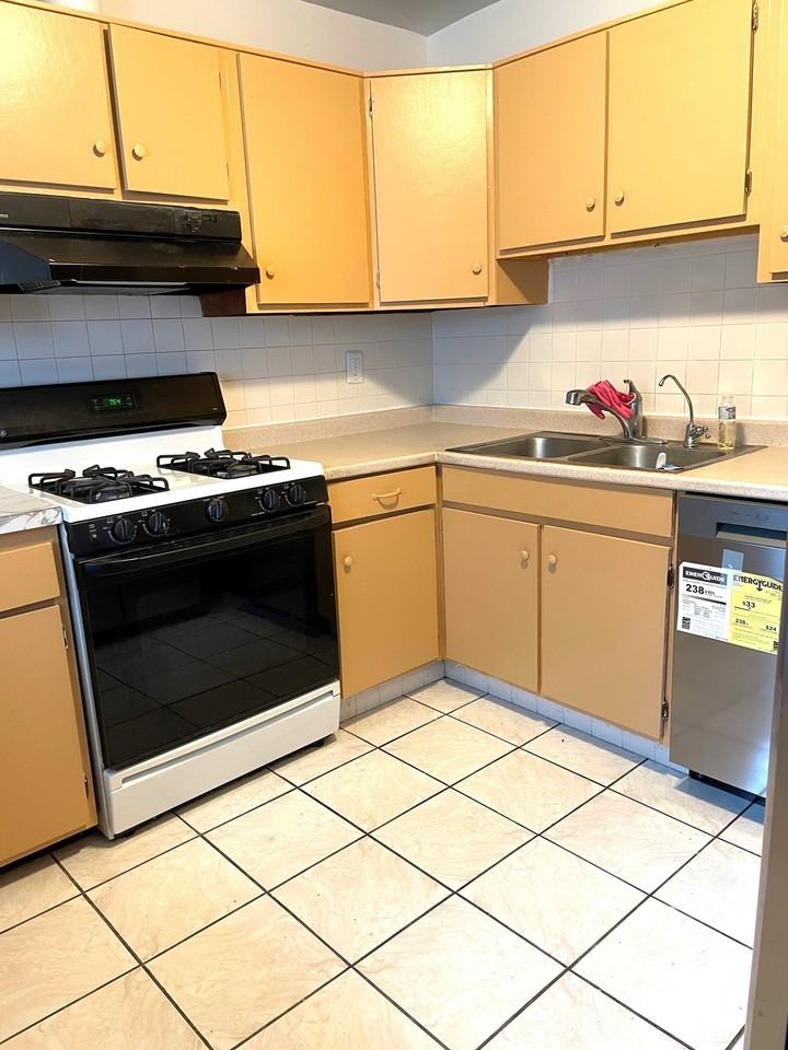 218 Upton St #NA - Photo 6 of 16