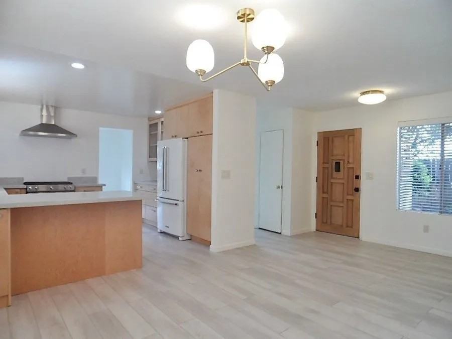 190 Evergreen Ave #A - Photo 5 of 21