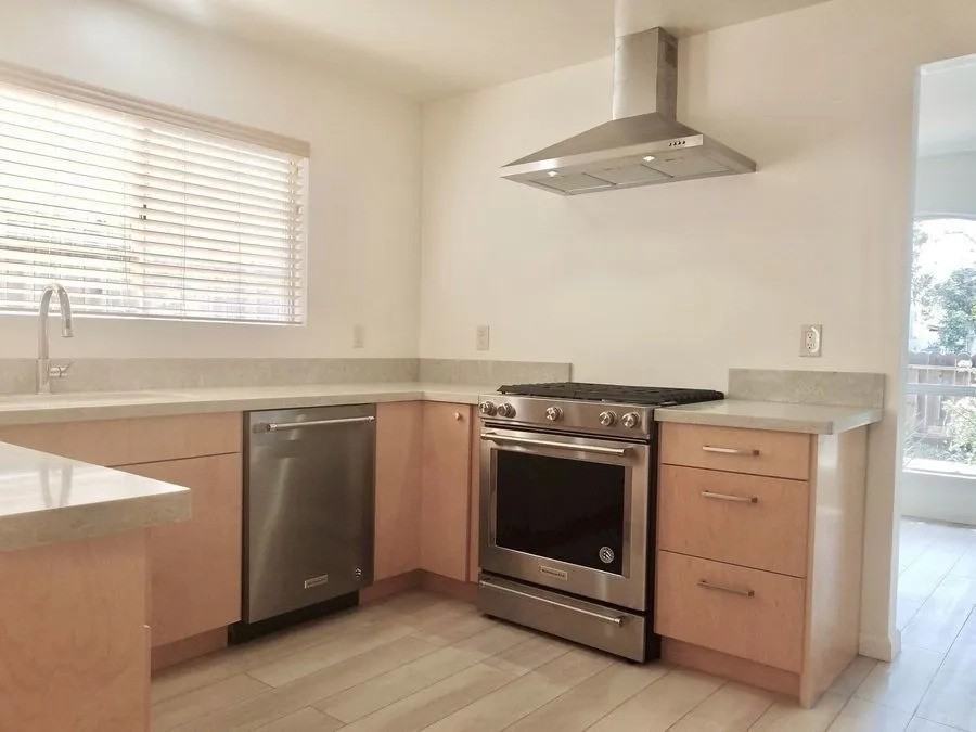 190 Evergreen Ave #A - Photo 6 of 21