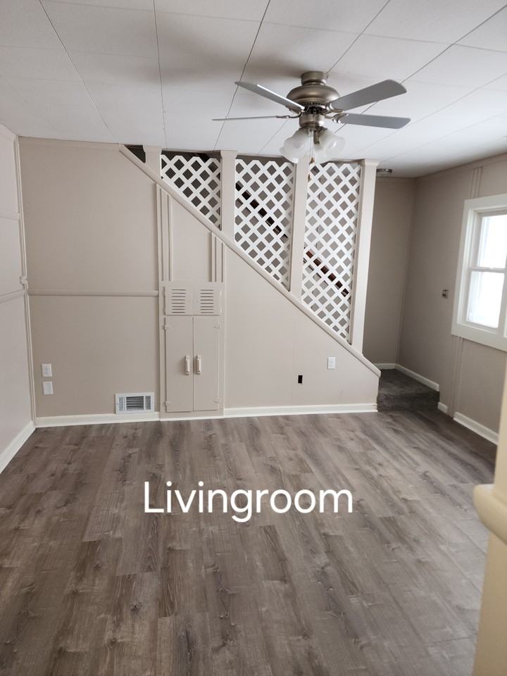 134 E South St #NA - Photo 2 of 9