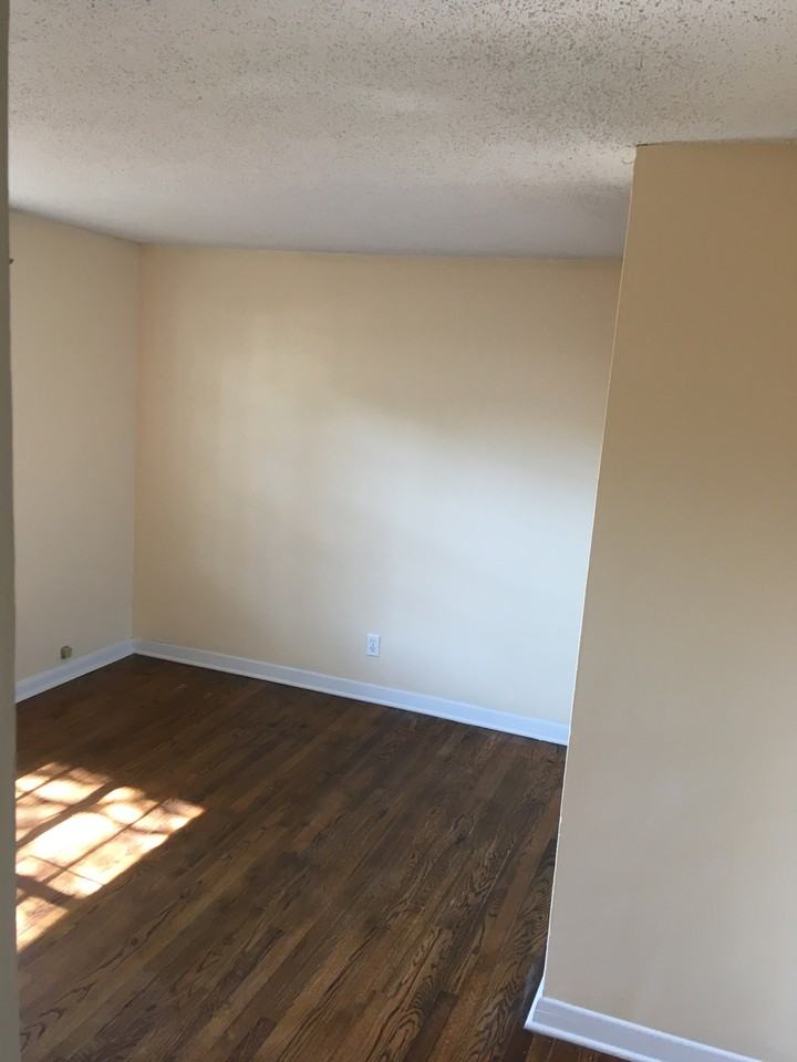 2603 E 10th St #5 - Photo 4 of 4