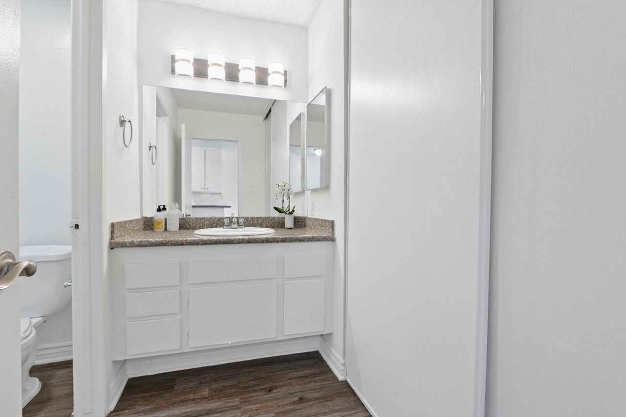 Casa De Vida - Photo 5 of 65