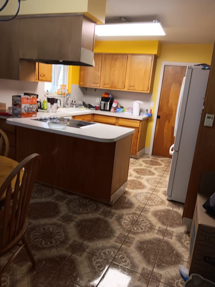201 Bayview Drive - Photo 2 of 5