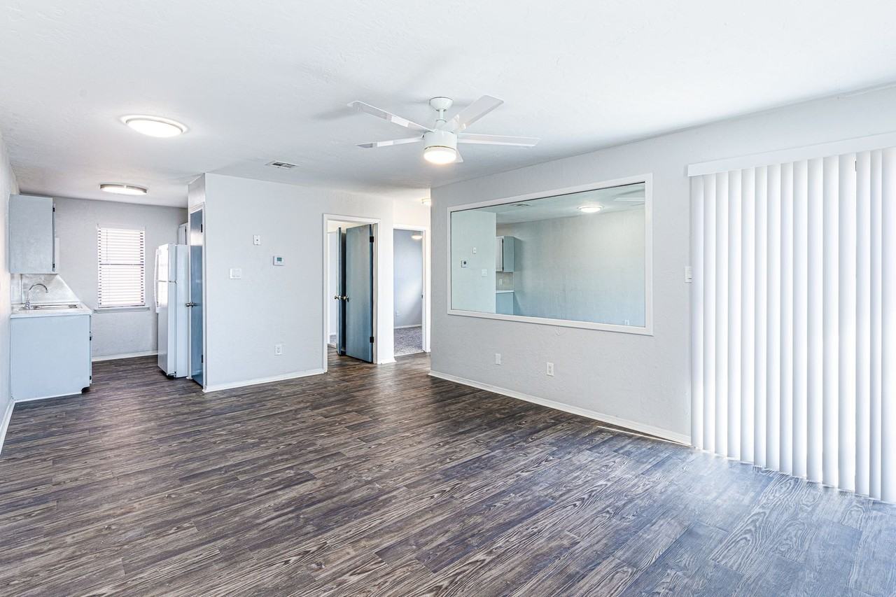 4038 Nw Ozmun Ave #4038D - Photo 2 of 21
