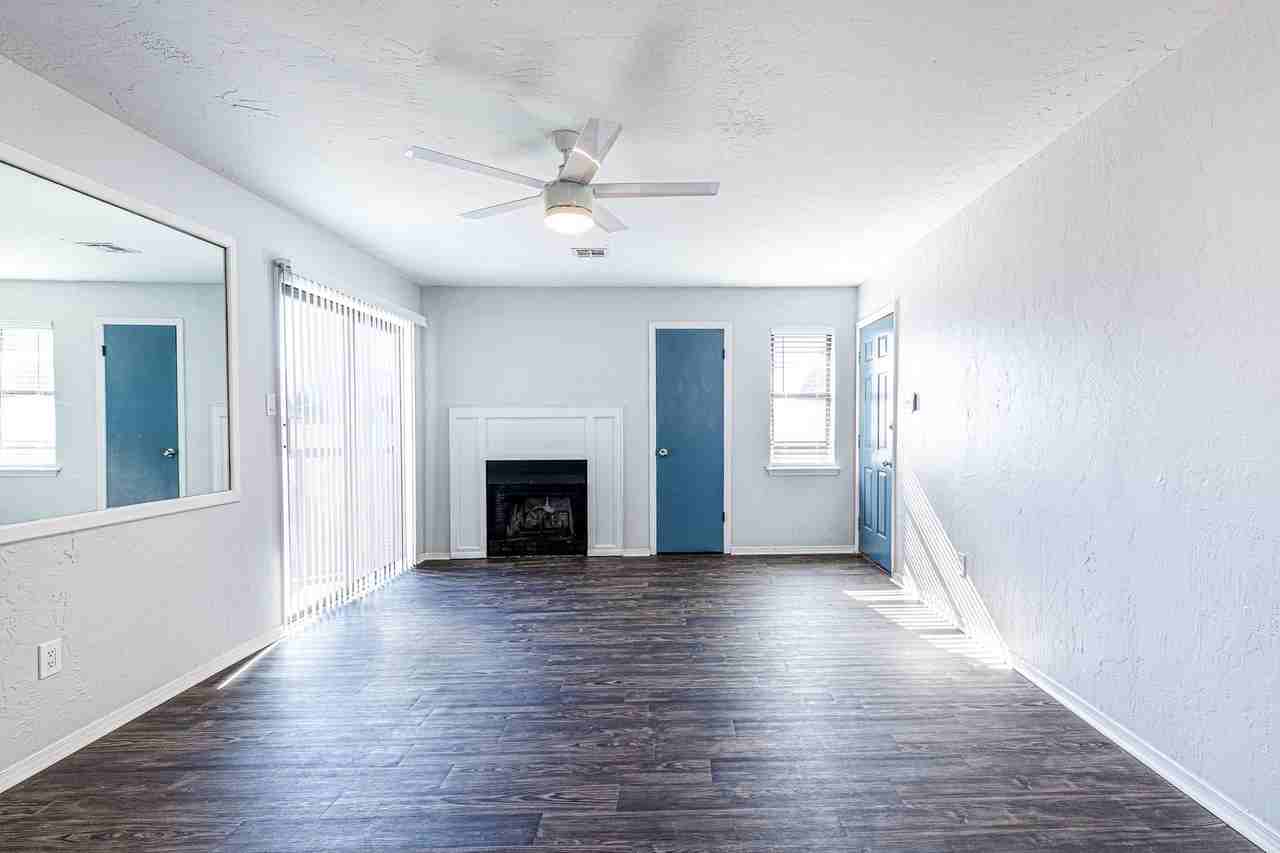 4038 Nw Ozmun Ave #4038D - Photo 3 of 21