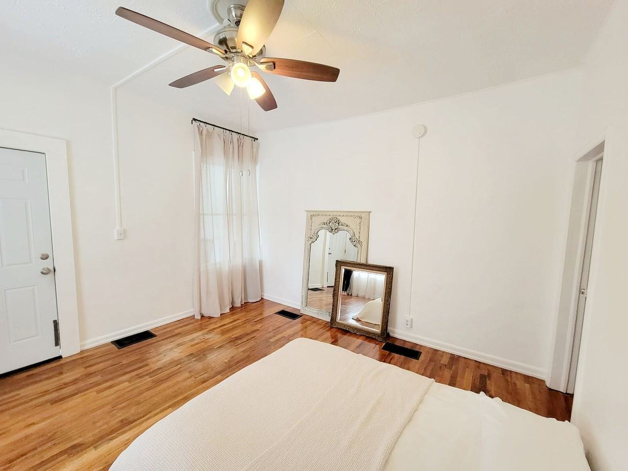 327-329 3rd Ave - Photo 3 of 30