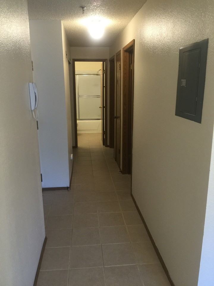 University West - Photo 4 of 14