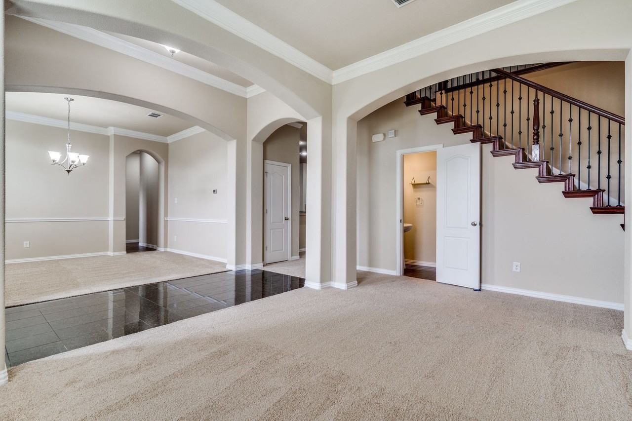 289 Stone Ridge Dr - Photo 3 of 25
