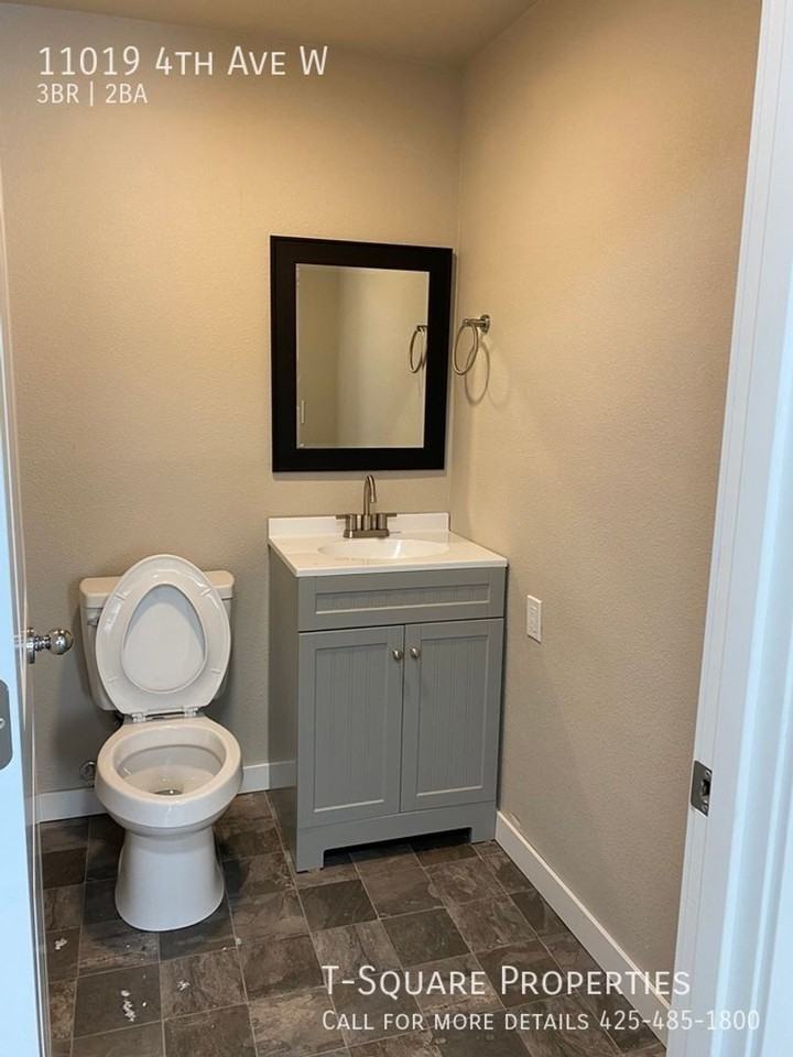 11019 4th Ave W - Photo 3 of 21