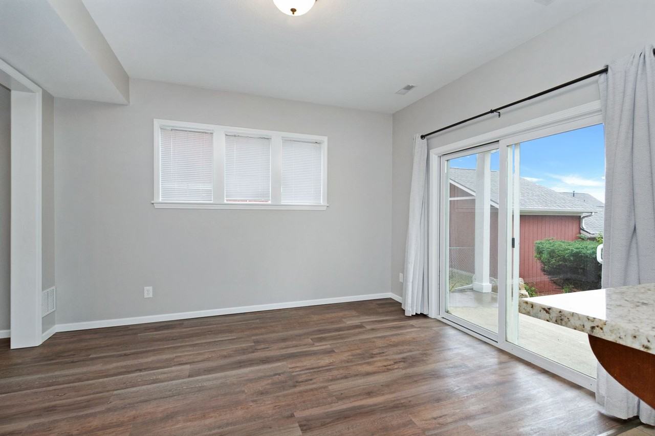 2621 Valentine Ln - Photo 6 of 27