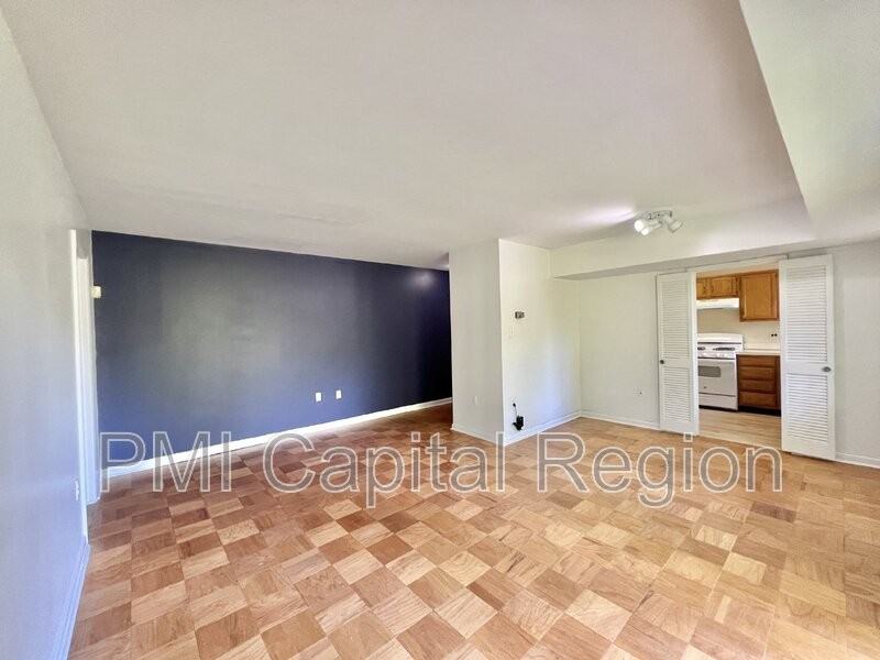 10620 Weymouth St #103 - Photo 4 of 15