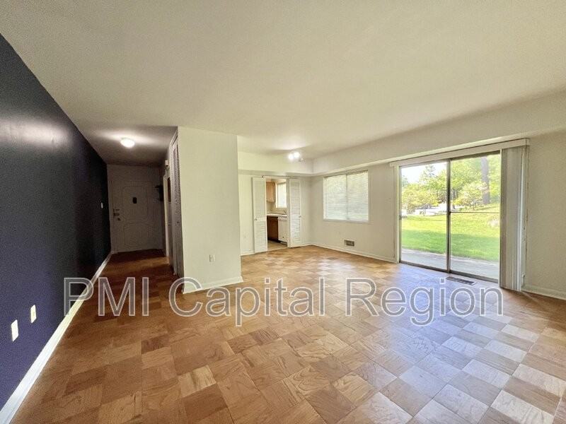 10620 Weymouth St #103 - Photo 7 of 15