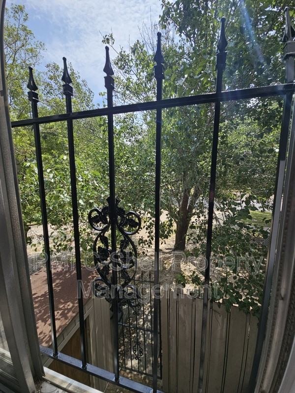 4730 Huron Dr - Photo 6 of 26