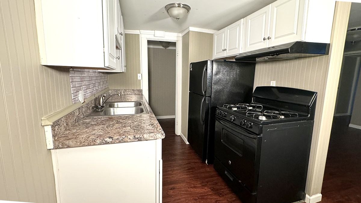 538 South Spring Street - Photo 3 of 9