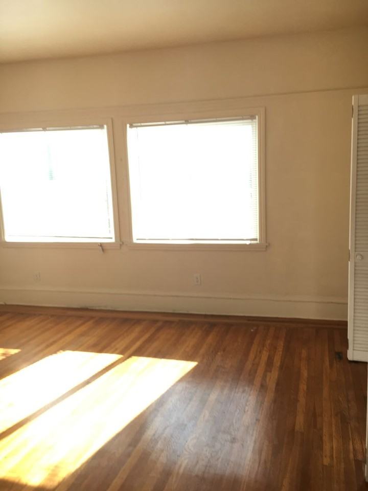 1988 California St #60 - Photo 6 of 9