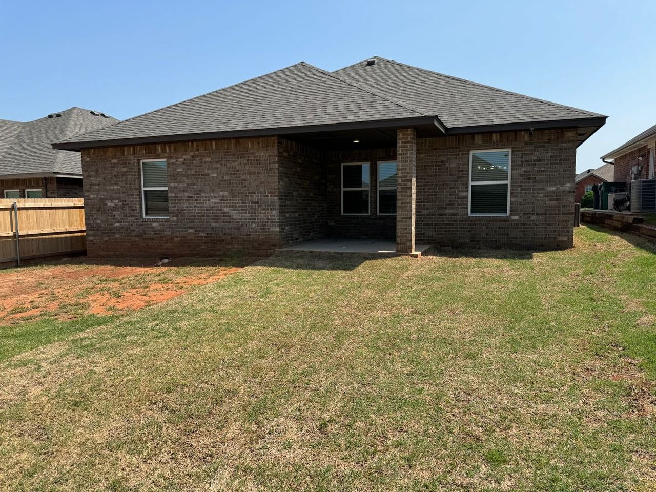 12511 Sw 13th St - Photo 3 of 27