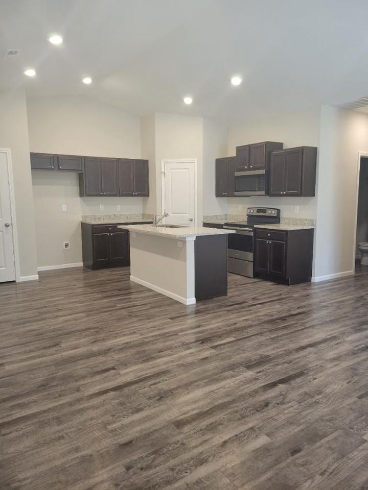 1311 N Azena St #1311 - Photo 2 of 11