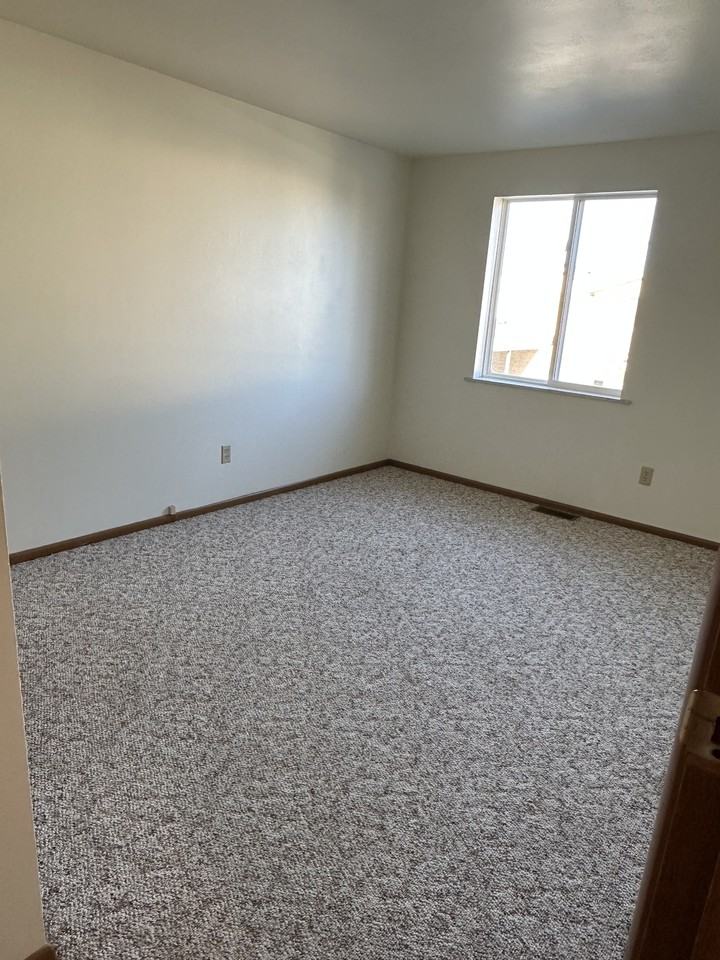 16 Florentine Ct #NA - Photo 7 of 25