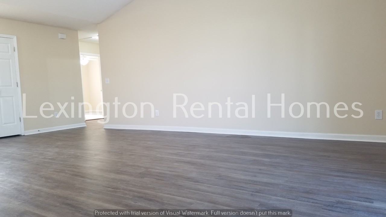 142 Savannah Hills Dr #NA - Photo 4 of 28