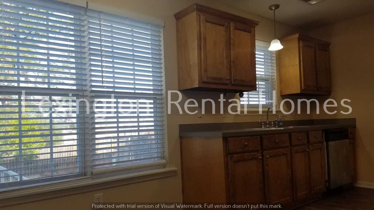 142 Savannah Hills Dr #NA - Photo 6 of 28