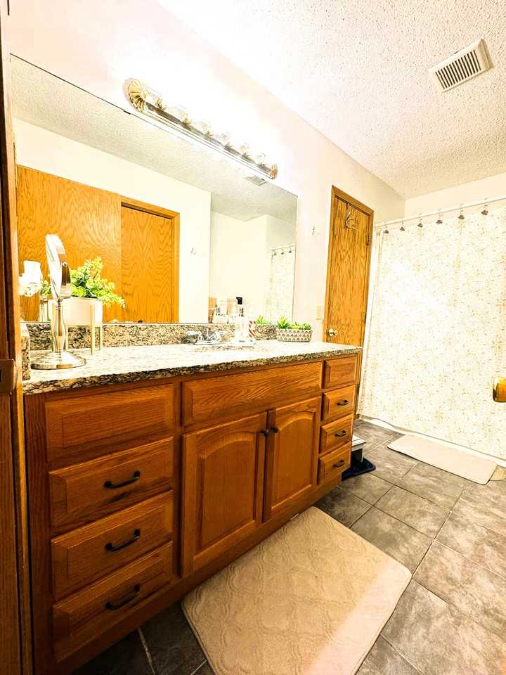 78th Ave Ne #500-600 - Photo 3 of 19