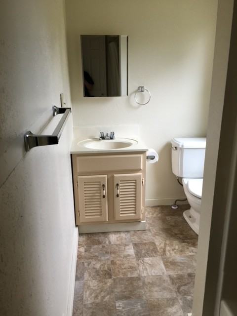 1024 W Washington Ave - Photo 4 of 7
