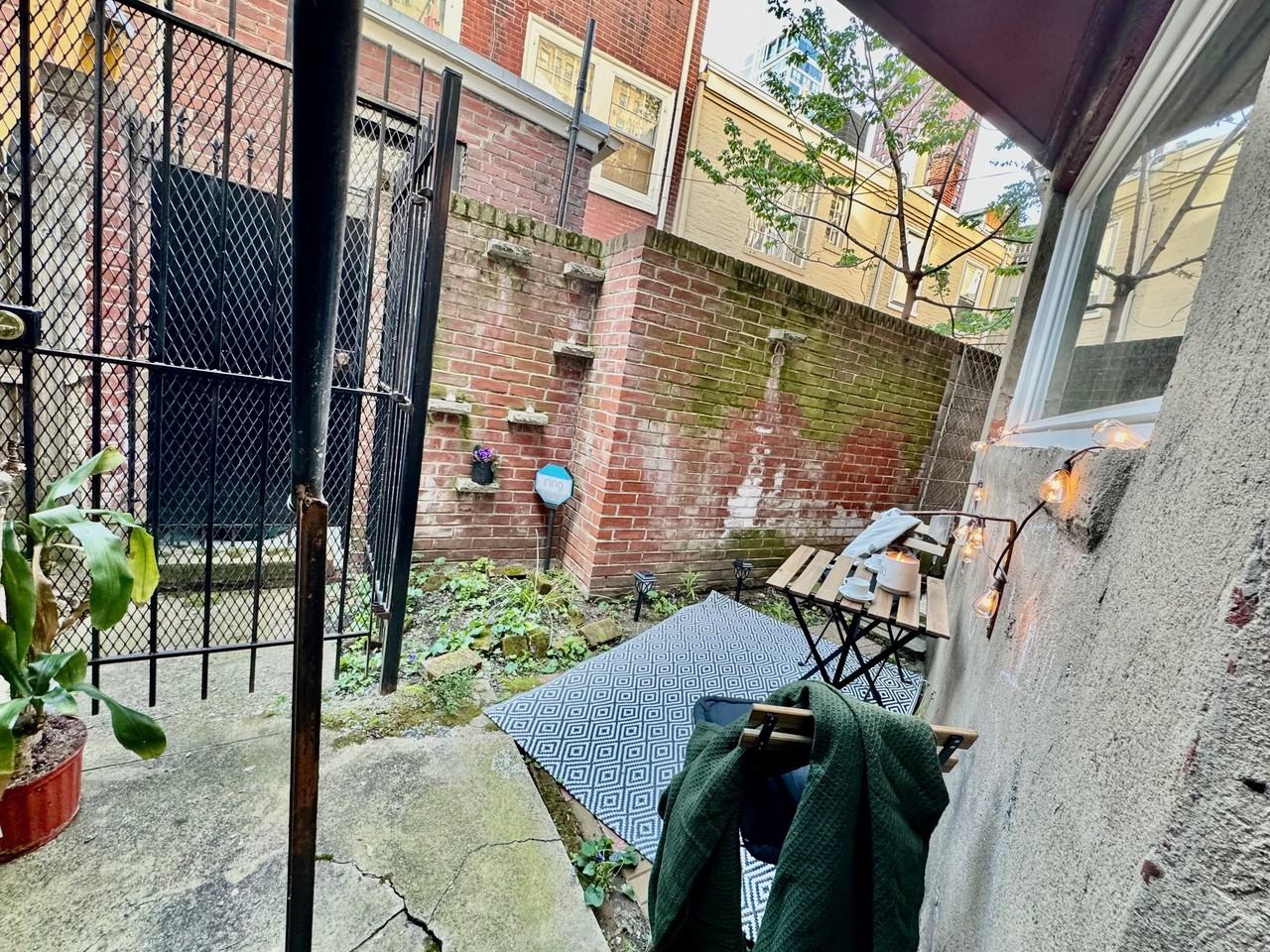 320 South 16th Street #2R - Photo 7 of 23