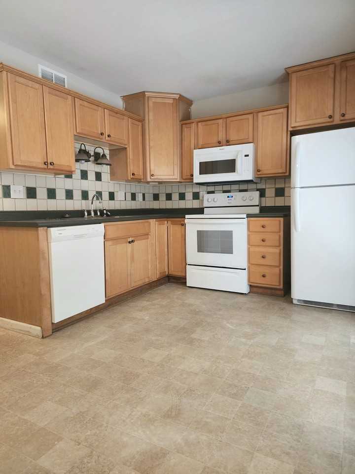 4285 Burnett Walk #NA - Photo 2 of 11