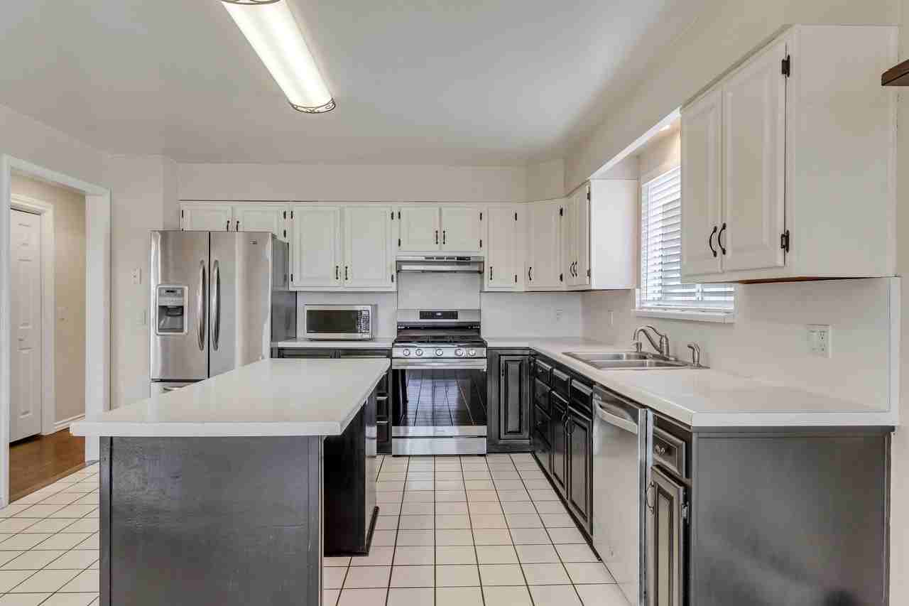 1222 W Shields Ln #1 - Photo 7 of 30