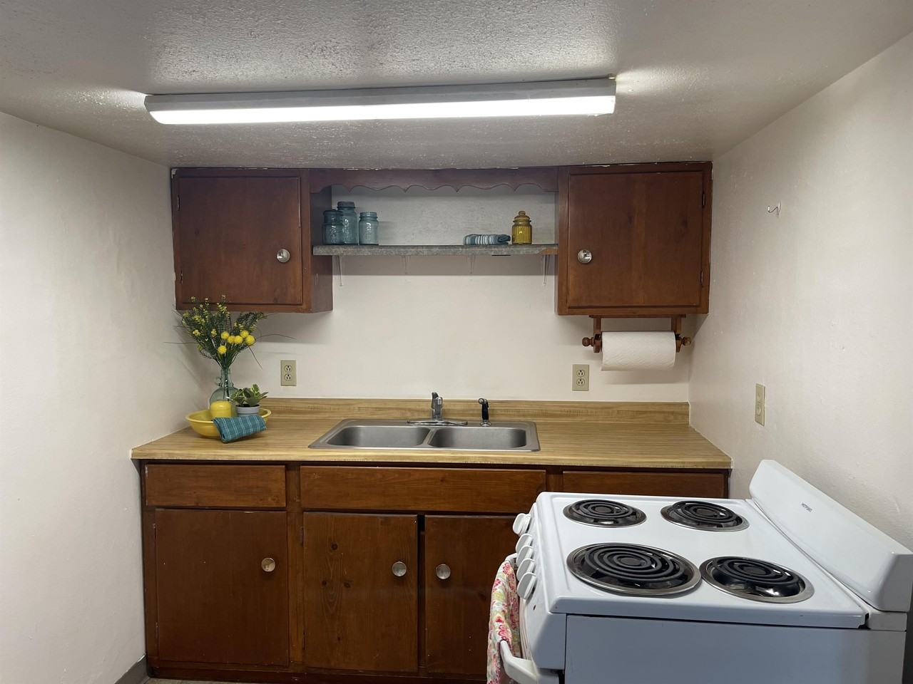 726 Broadway St #4 - Photo 5 of 11